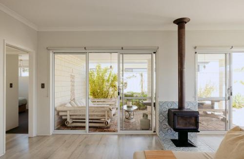Dunsborough Casa | Papillon Dunsborough Family & Pet Friendly Holiday Home