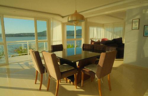 Marica Casa | Paraíso da Lagoa - Piscina, Deck e Conforto