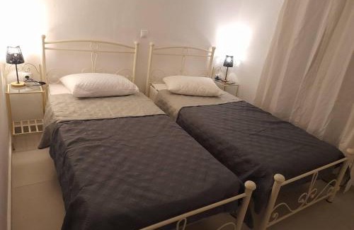 Melissopetra Casa | para thin alos 1