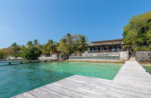 Rosario Islands Villa | Paradise 6 Bedroom Villa in Rosario Islands