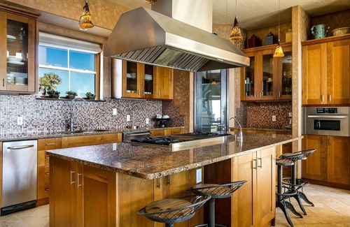 Sands Of Kahala Beach Casa | Paradise at Last - 7 HAB, 4. 5 BA Capacidad 18 - Casa frente al mar en Sands of Kahala