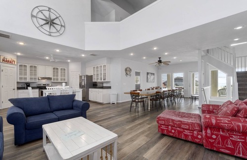Sandbridge Casa | Paradise at Spinnaker! Semi-Oceanfront Plus Loft!