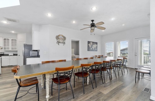 Sandbridge Casa | Paradise at Spinnaker! Semi-Oceanfront Plus Loft!