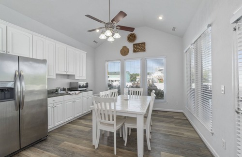 Sandbridge Casa | Paradise at Spinnaker! Semi-Oceanfront Plus Loft!