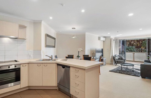Mount Maunganui Cabaña | Paradise at The Paramount - Mt Maunganui Apartment