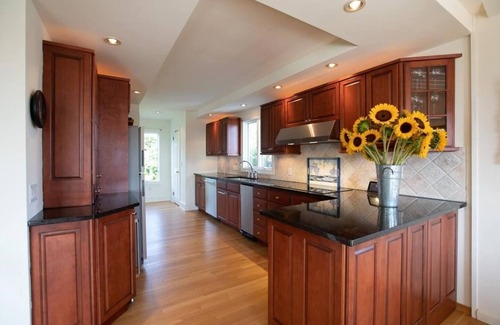 Cape May Point Casa | Paradise at the Point (Beach front with elevator and linens!)