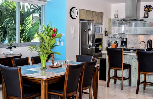 Bucerias Condominio | El paraíso te espera! Exclusivo condominio frente al mar con vista a Bahía de Banderas