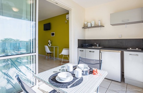Deshaies Cabaña | Studio cosy au bord de mer avec piscine