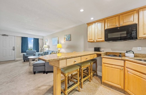 Hatteras Condominio | Paradise By The Sea at Villas of Hatteras Landing - 1 Bedroom Near-Beach Condos with Pool Access