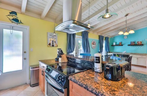 Riverside Park Casa | Paradise by the River