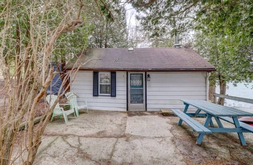 South Bruce Peninsula Cabina | Paradise Cedar Deluxe Lakefront view 2 Bedroom