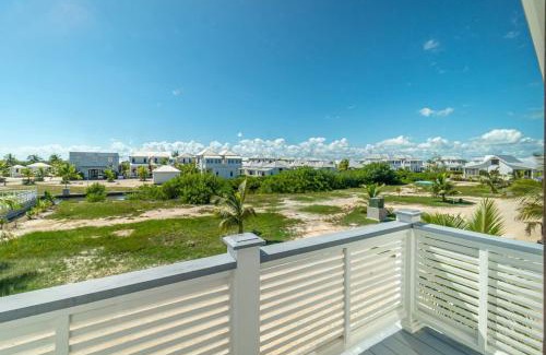 San Pedro Villa | Paradise Cove and The PoolClub at Mahogany Bay