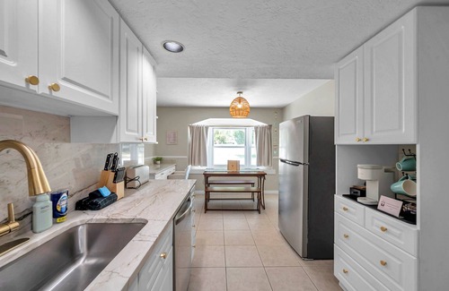 Seminole Casa | Paradise Found Home With Private Heated Saltwater Pool And Cabana Plus Game Room