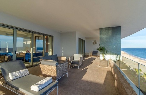 Cabo San Lucas Condominio | Paradise Found: Luxurious 3 Bedroom Oceanfront Condo at Garza Blanca, Cabo