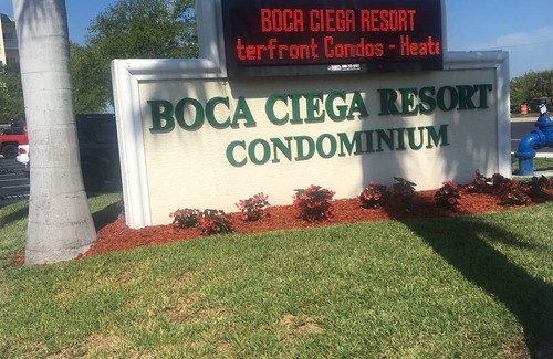 St. Petersburg - Clearwater Condominio | Paradise Found Pet Friendly