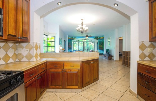 Boquete Casa | Paradise House, Boquete - Hiking, Birding, Coffee! Walk to town.