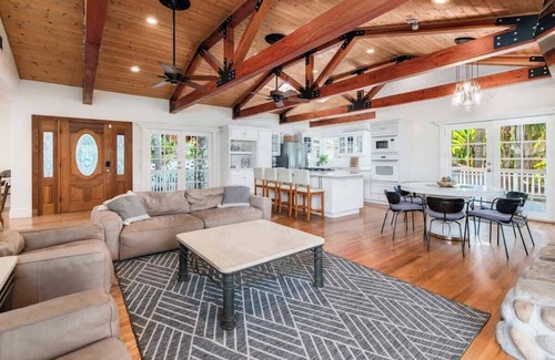 Mount Helix Casa | Paradise Lagoon Resort Style Pool Getaway