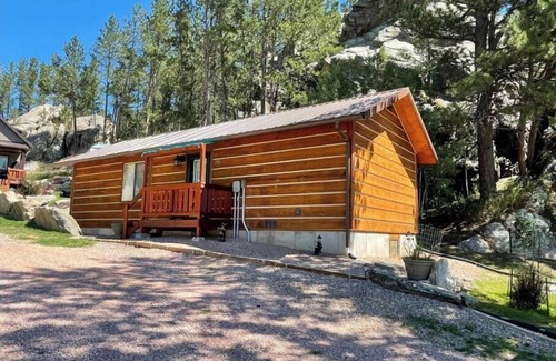 Custer Cabina | Paradise Land Cabin B