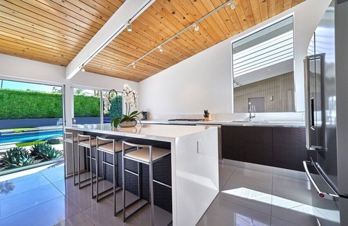 Vista Las Palmas Casa | Paradise Las Palmas - Mid-Century Luxury: Iconic Alexander Home with Stunning Views