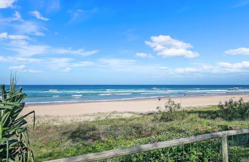 Surfers Paradise Apartamento | Paradise Lookout - Steps to Beach, Shops and Dining
