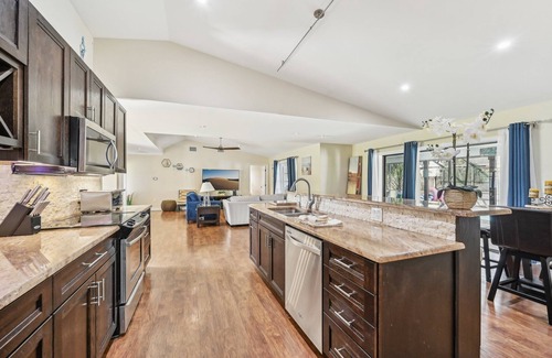Trailer Estates Casa | Paradise Near IMG, AMI, SRQ - Heated Pool