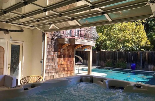 Central Oklahoma City Casa | Paradise on Penn with Pool & Hot Tub Near Downtown