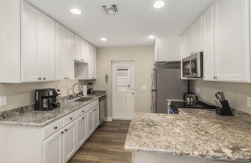 Tropic Condominio | Paradise Palms Eco-Friendly 102 w/ private patio