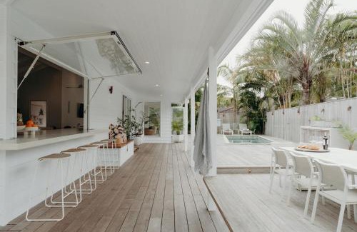Suffolk Park Casa | Paradise Palms - pet-friendly beach home with pool