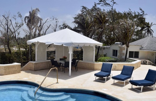 Long Bay Casa | Paradise Point: Hermosa villa de dos dormitorios frente al mar con piscina privada y terraza.