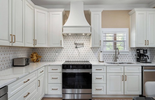 Six Mile Casa | Paradise Point on Lake Keowee!
