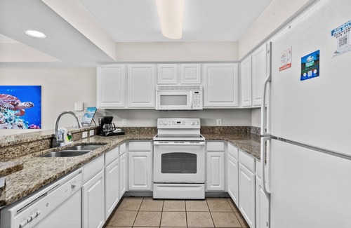 Myrtle Beach Condominio | Paradise Resort 707 - Oceanfront!