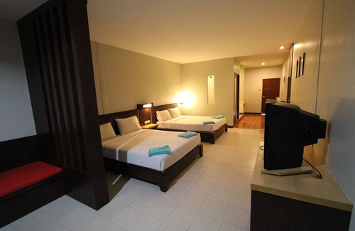 Nong Pla Lai Hotel | Paradise Resort