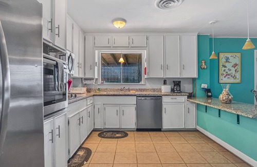 Shibui Sands Casa | Paradise Retreat | Pet Friendly, Walk to Beach!