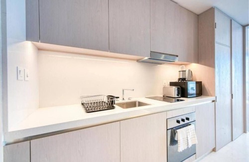 Deira Apartamento | Paradise Sea View Studio with St Regis Amenities