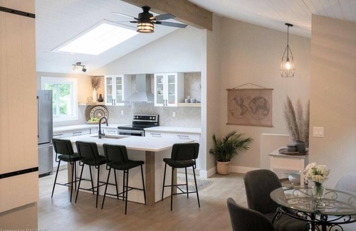 Port Elgin Cabaña | Paradise! Steps from Lake Huron