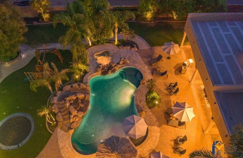 East Mesa Apartamento | Paradise Waterslide Grotto SportsCourt Playground