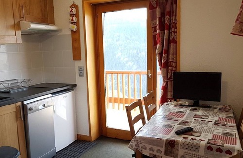 Plan Peisey Apartamento | Paradiski closed to the slopes and shops plan peisey