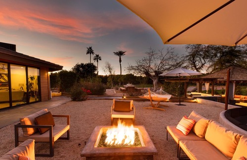 Palm Springs Cabaña | Paradiso by Avantstay Pool, Lake, Fire Pit, & Billiards Room Elegant, Secluded Estate