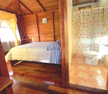 Banos de Agua Santa Cama Y Desayuno | Paraiso Orquideario