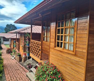Banos de Agua Santa Cama Y Desayuno | Paraiso Orquideario