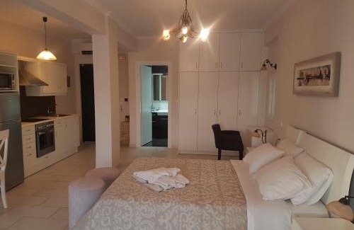 Agios Stefanos Avliotes Apartamento | Paralia Luxury Suites