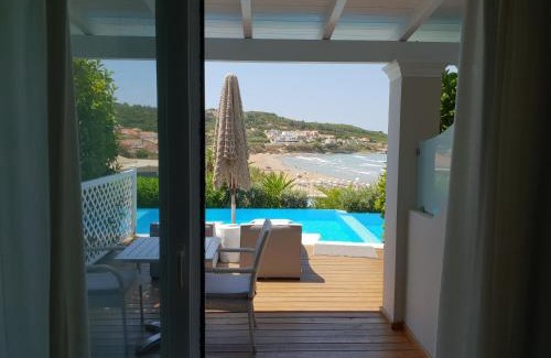 Agios Stefanos Avliotes Apartamento | Paralia Luxury Suites