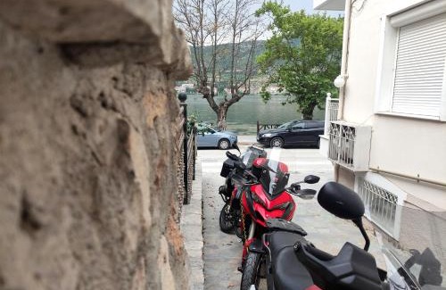 Kastoria Hotel | Paraliako katerina Studios & Rooms - Biker Friendly Hotel