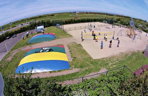 Petten Chalet De Esquí | Parel op 5 Minuten Afstand van het Strand en op 5 Sterren Camping de Watersnip