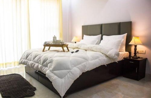 Sushant Lok Apartamento | Parfait Street 3Bhk Service Apartment Near Fortis