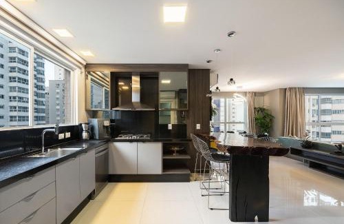Barra Sul Apartamento | Parigi 3 Suítes Quadra Mar by Achei Camboriú