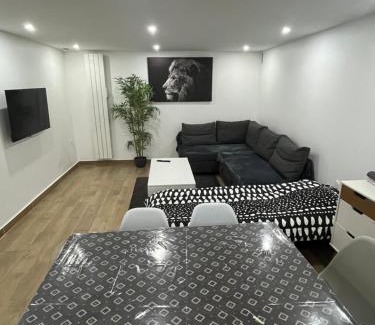 Thorigny-sur-Marne Apartamento | Paris DisneyLand Vallée village 25mn - 6 personnes - Parking gratuit