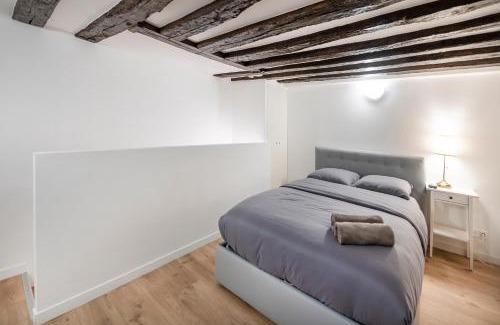 Latin Apartamento | Paris Place Pantheon