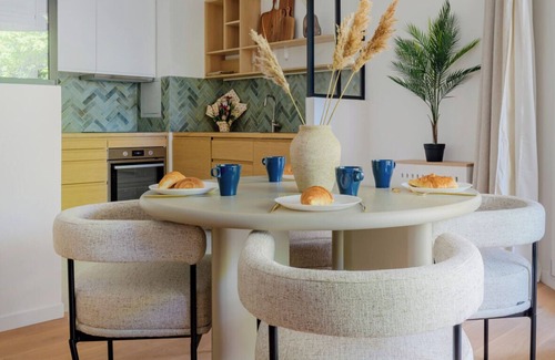 Suresnes Apartamento | Paris West Elegant residence