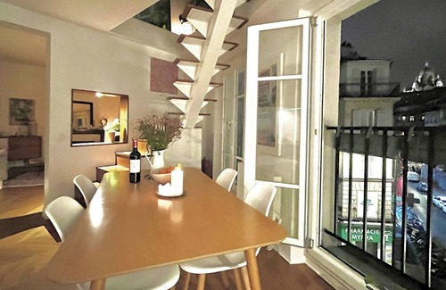 Saint-Vincent-de-Paul Apartamento | Paris with a view : a 2 bedroom apartment overlooking the Sacré Coeur
